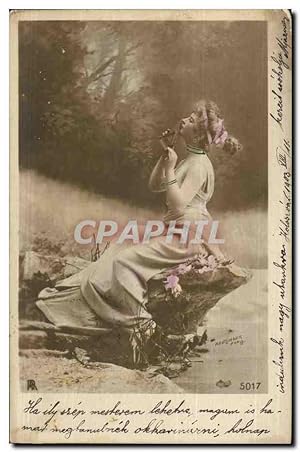 Seller image for Fantaisie - Femme - Woman in toga playing pan flute - instrument - (carte hongroise Hungary Hongrie) - Carte Postale Ancienne for sale by CPAPHIL