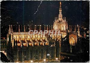 Bild des Verkufers fr Carte Postale Moderne Milano Le Dome (vue de nuit) zum Verkauf von CPAPHIL