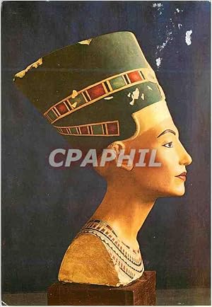 Imagen del vendedor de Carte Postale Moderne Pointed limestone bust of Queen Nefertiti a la venta por CPAPHIL