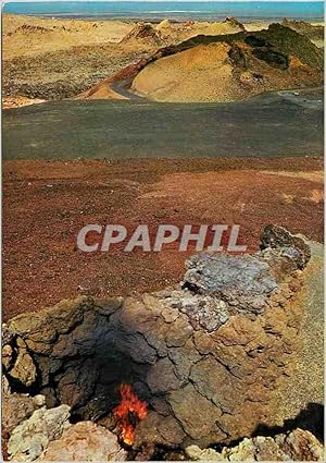 Seller image for Carte Postale Moderne Islas canarias lanzarote la cratere de la montagne de feu for sale by CPAPHIL