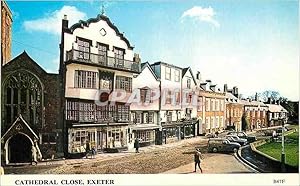 Bild des Verkufers fr Carte Postale Moderne Cathedral Close Exeter zum Verkauf von CPAPHIL