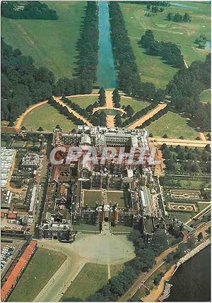 Seller image for Carte Postale Moderne London Hampton Court Palace Air view from north west for sale by CPAPHIL