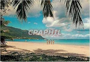 Bild des Verkufers fr Carte Postale Moderne Seychelles Baie Beau Vallon zum Verkauf von CPAPHIL