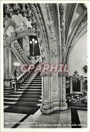Bild des Verkufers fr Carte Postale Moderne 268 portugal bussaco detalhe da escada nobre do palace htel zum Verkauf von CPAPHIL