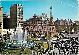 Carte Postale Moderne Valencia Place du Caudillo en Jour de Fallas Tour Eiffel