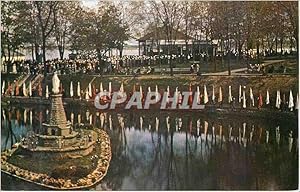 Image du vendeur pour Carte Postale Moderne Canada Sanctuaire National de Notre-Dame du Cap Procession autour du Lac Ste-Marie mis en vente par CPAPHIL