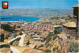 Bild des Verkufers fr Carte Postale Moderne Chle Valparaiso Vista panoramica de la ciudad y porte de la bahjo zum Verkauf von CPAPHIL