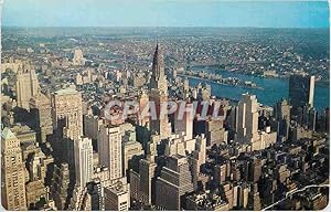 Imagen del vendedor de Carte Postale Moderne New York City as Seen From the Empire State Building Observatory Looking Northeast a la venta por CPAPHIL