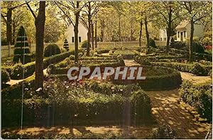 Carte Postale Moderne A Formal Garden Williamsburg Virginia