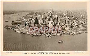 Carte Postale Ancienne Lower New York Entrance to Harbour and Hudson River From an Aeroplane
