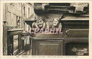 Image du vendeur pour Carte Postale Ancienne Vannes et sa femme maison ayant appartenu a gilles de bretagne mis en vente par CPAPHIL