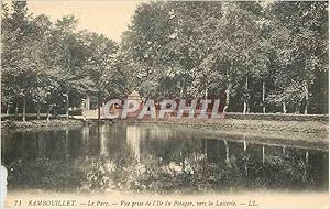 Image du vendeur pour Carte Postale Ancienne Rambouillet le Parc vue prise de l'le du Potager vers la Laiterie mis en vente par CPAPHIL