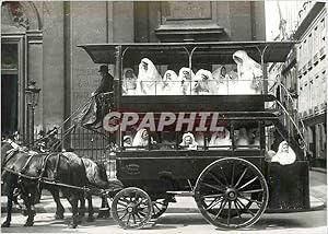 Image du vendeur pour Carte Postale Moderne Paris 1900 38 Premiere Communion mis en vente par CPAPHIL