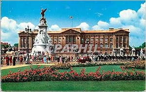 Seller image for Carte Postale Moderne London Victoria Memorial Buckingham Palace and Guards for sale by CPAPHIL