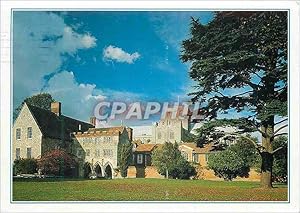 Bild des Verkufers fr Carte Postale Moderne J Arthur Dixon The 900 year old Winchester Cathedral from the Cathedral Close Hampshire zum Verkauf von CPAPHIL