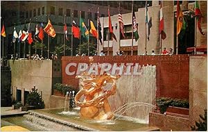 Bild des Verkufers fr Carte Postale Moderne Prometheus Fountain Rockefeller Center New York City zum Verkauf von CPAPHIL