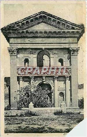 Bild des Verkufers fr Carte Postale Moderne Tour d Aigues Vaucluse Porte d entre du Chteau zum Verkauf von CPAPHIL