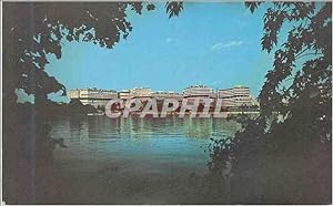 Carte Postale Moderne The Watergate Hôtel In The Renowned Watergate Complex Views of the Potomac ...