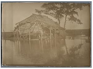 Cambodge, Battambang, Ancienne maison sur pilotis