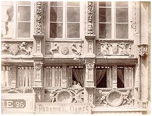 France, Rouen, Au paradis des dames, ornements, sculptures, gargouilles