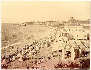 France, Biarritz, la grande plage et le casino municipal