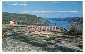 Bild des Verkufers fr Carte Postale Moderne Le Fjord du Saguenay Paysage de Mysteres et d'Inconnus le Fjord Enchante ses Visiteurs tant par sa Riviere Majestueu zum Verkauf von CPAPHIL