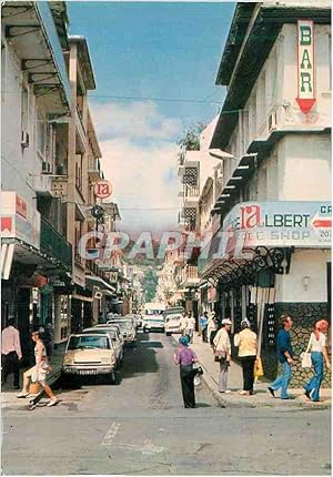 Carte Postale Moderne Martinique Fort de France La Rue Victor Hugo