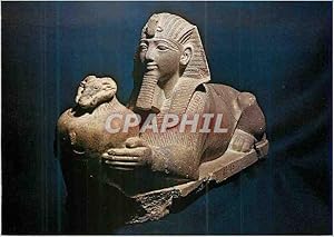 Bild des Verkufers fr Carte Postale Ancienne Sphinx a l'image de Ramses II tenant devant lui un vase surmonte de la tete du belier d'Amon XIXe dynastie Egypte zum Verkauf von CPAPHIL
