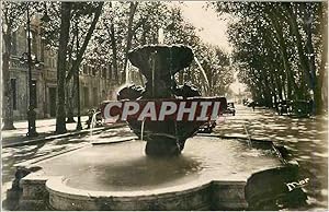 Seller image for Carte Postale Moderne Aix en Provence La Fontaine des 9 Canons for sale by CPAPHIL