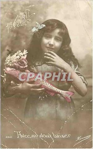Seller image for Carte Postale Ancienne 1er Avril Avec un Doux Baiser Enfant Poisson for sale by CPAPHIL