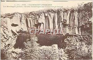 Image du vendeur pour Carte Postale Ancienne Clermont Ferrand La Montaigne Percee Grotte Basaltique des Environs de Royat mis en vente par CPAPHIL