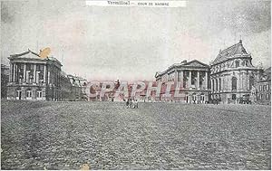 Seller image for Carte Postale Ancienne Versailles Cour de Marbre for sale by CPAPHIL