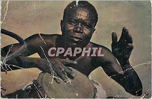 Image du vendeur pour Carte Postale Moderne L'Afrique en Couleurs Joueur de Tam Tam mis en vente par CPAPHIL