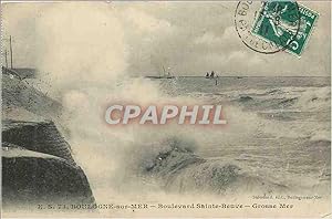 Bild des Verkufers fr Carte Postale Ancienne Boulogne sur Mer Boulevard Sainte Beuve Grosse Mer zum Verkauf von CPAPHIL