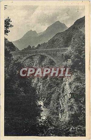 Carte Postale Ancienne St Sauveur les Bains le Pont Napoleon