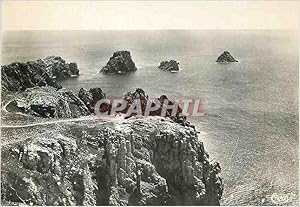 Carte Postale Moderne Camaret (Finistere) Les Tas de Pois Le Monument FFI