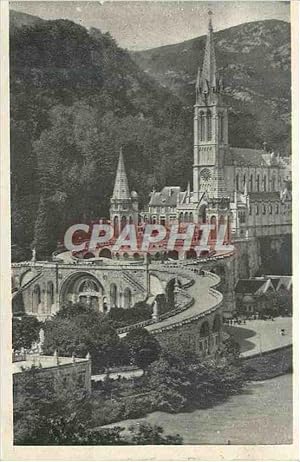 Bild des Verkufers fr Carte Postale Ancienne Lourdes La Basilique et le Gave zum Verkauf von CPAPHIL