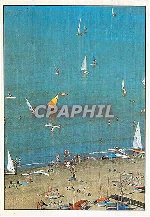 Carte Postale Moderne La Cote Belge Planche a voîle Bateau