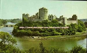 Bild des Verkufers fr England - Angleterre - Pembroke Castle is dominated by the imposing moated Norman Castle -- Carte Postale Ancienne zum Verkauf von CPAPHIL