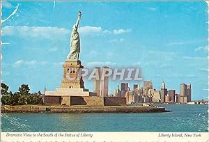 Bild des Verkufers fr Carte Postale Moderne Liberty Island New York Dramatic View to the South of the Statue of Liberty zum Verkauf von CPAPHIL
