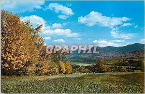Imagen del vendedor de Carte Postale Moderne Nature Lovers Utopia Sweeping mountains and broad valleys once criss crossed a la venta por CPAPHIL