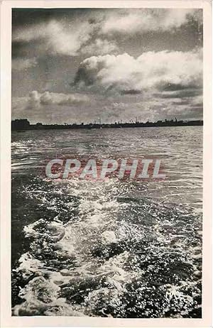 Seller image for Carte Postale Moderne Deauville Calvados Sillage de Bateaux for sale by CPAPHIL