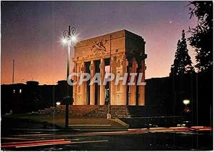 Carte Postale Moderne Bolzano Notturno Monumento alla Vittoria Bozen bei Nacht