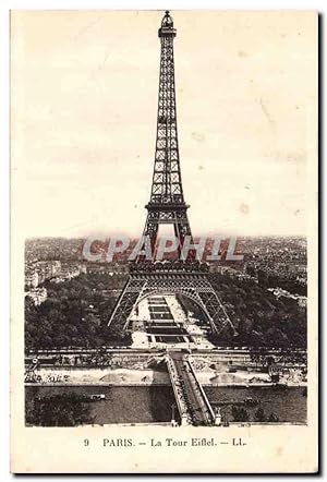 Image du vendeur pour Paris 7 - La Tour Eiffel - strangely cut - Carte Postale Ancienne mis en vente par CPAPHIL