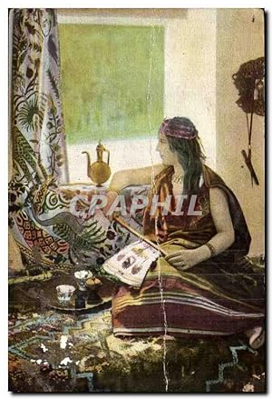 Algerie Carte Postale Ancienne Scènes et types Femme arabe dans son intérieur