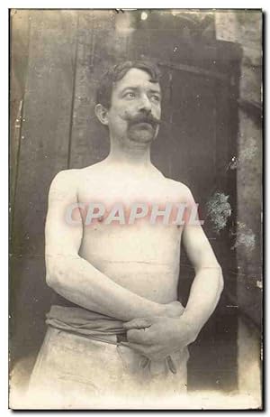 CARTE PHOTO Homme torse nu (madame Falquet Leicester Square Londres london)