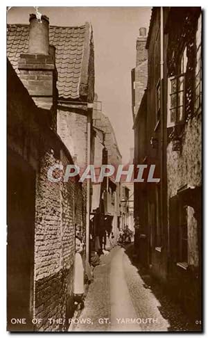 Grande Bretagne Great BRitain Carte Postale Ancienne One of the rows Gt Yarmouth