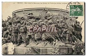 Image du vendeur pour Troyes - Haut relief du Monument des Enfants de l'aube - Carte Postale Ancienne mis en vente par CPAPHIL