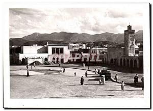 Image du vendeur pour Maroc Carte Postale Semi Moderne Taza La place Harrach mis en vente par CPAPHIL