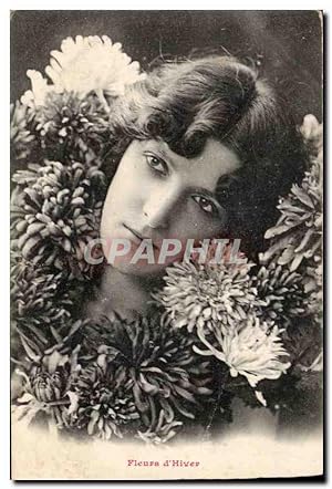 Seller image for Fantaisie - Femme - Beautiful woman surrounded by flowers Carte Postale Ancienne for sale by CPAPHIL